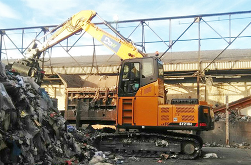 Dow Waste Management – SY215C with hi-rise cab retrofit